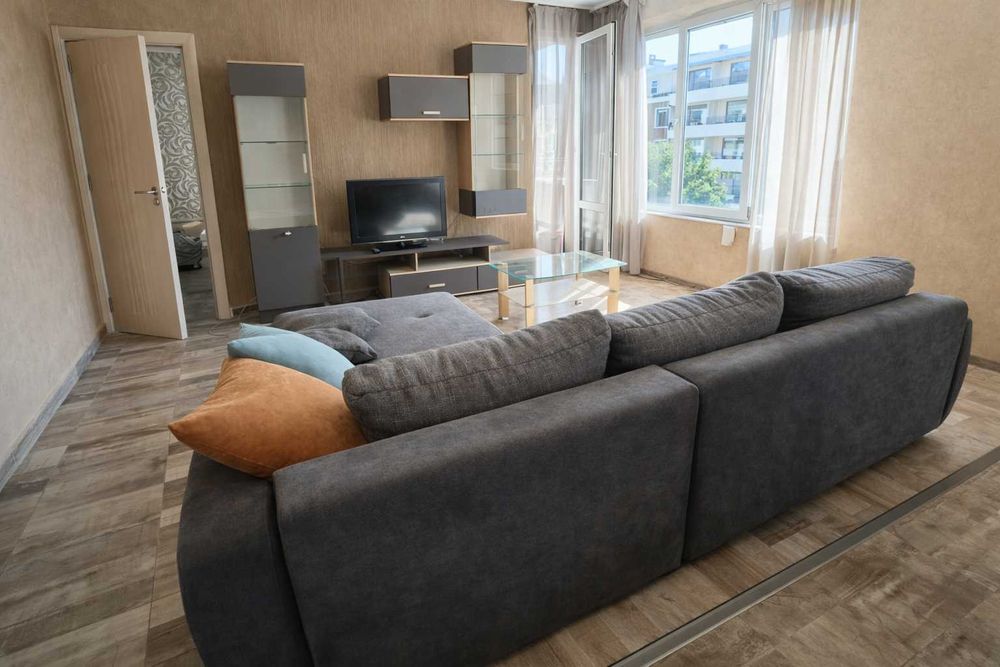 Двустаен ап. под наем в кв. Витоша