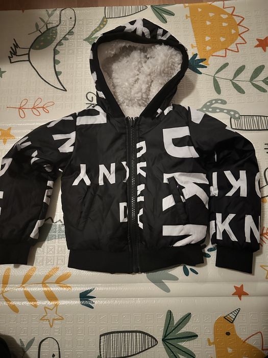 Детско двулицево яке DKNY