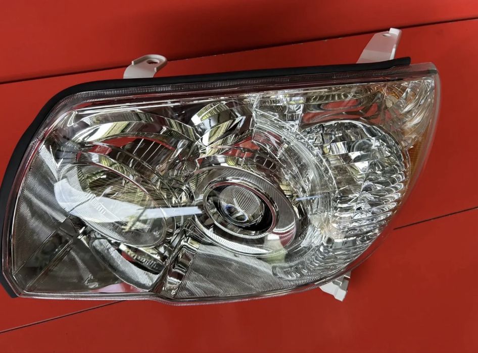 Новые линзы от ресталинг фар toyota 4 runner