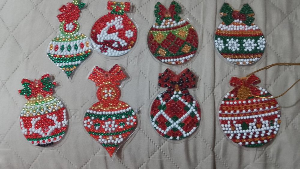 Ръчно изработени коледни украси