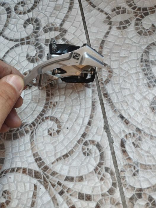 Велосипедные запчасти.