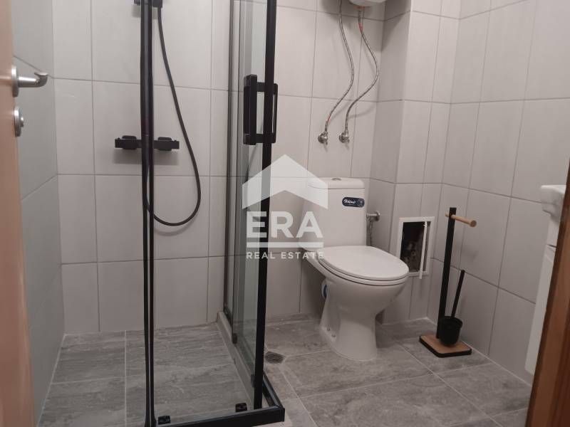 Дава се под наем Тристаен апартамент в Варна, Колхозен пазар - 90 кв.м за 800 € - Снимка #5