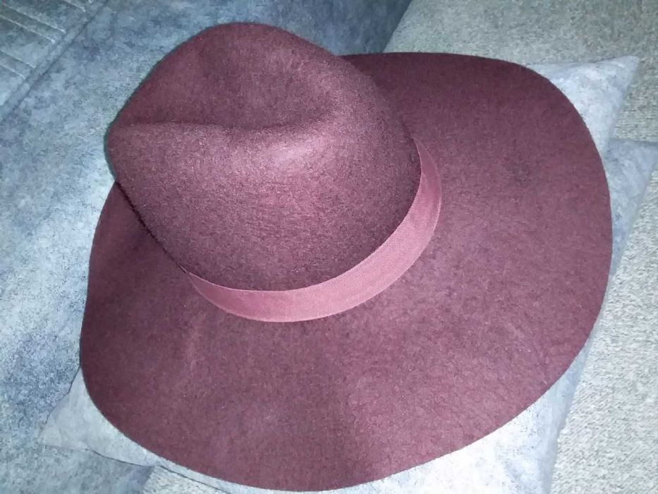 Шляпа женская. Новая.