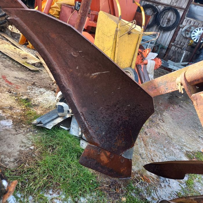 De vânzare plug și scarificator