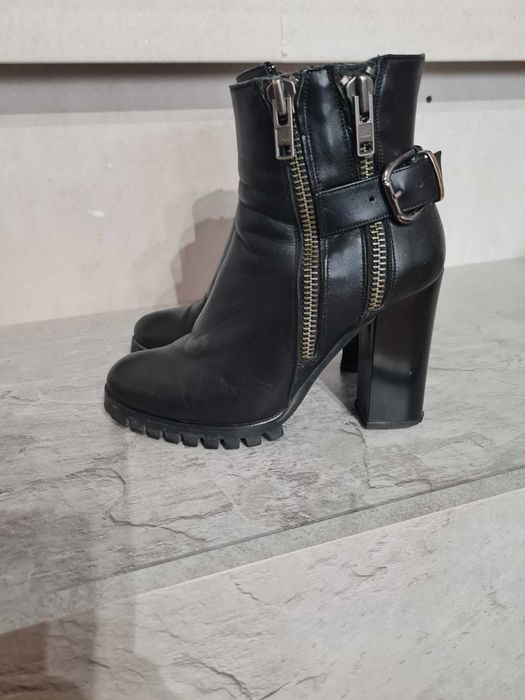 Дамски боти на Gianni, 36 размер