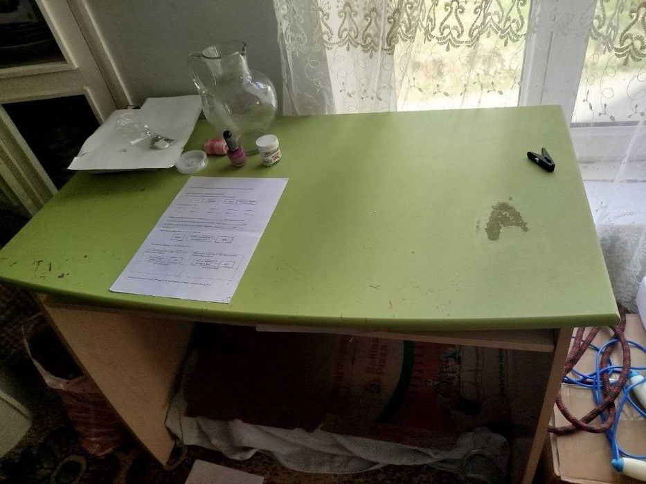 продается детский стол