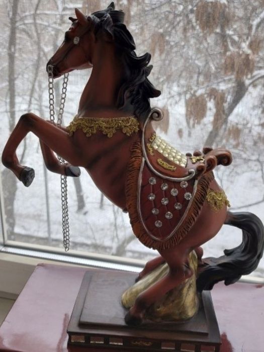 Сувенир  "Конь императора на дыбах"