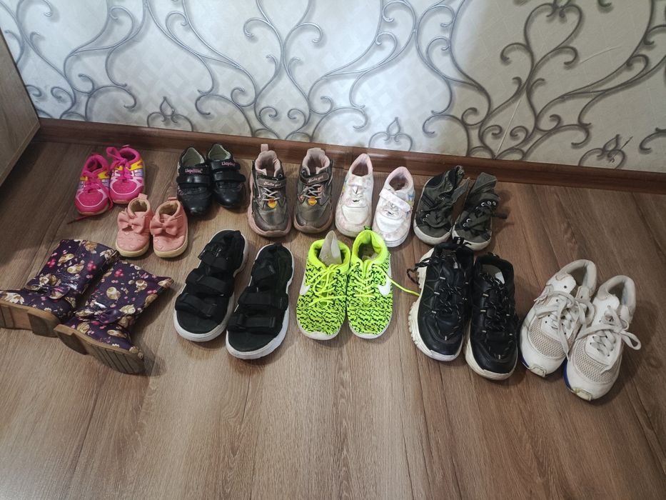 Отдам бесплатно обувь