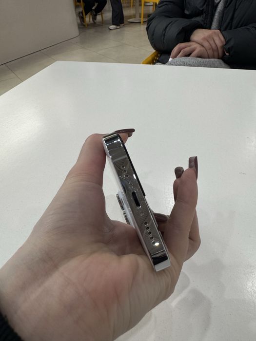 Продам Iphone 14 pro 128 gb Silver