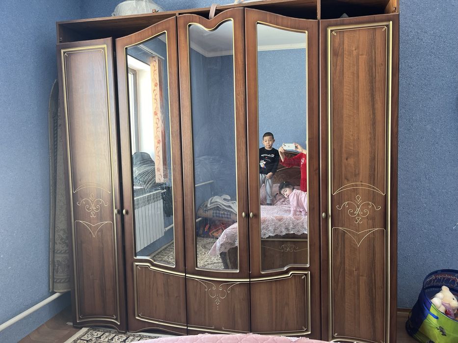 Кровать шкафымен бірге