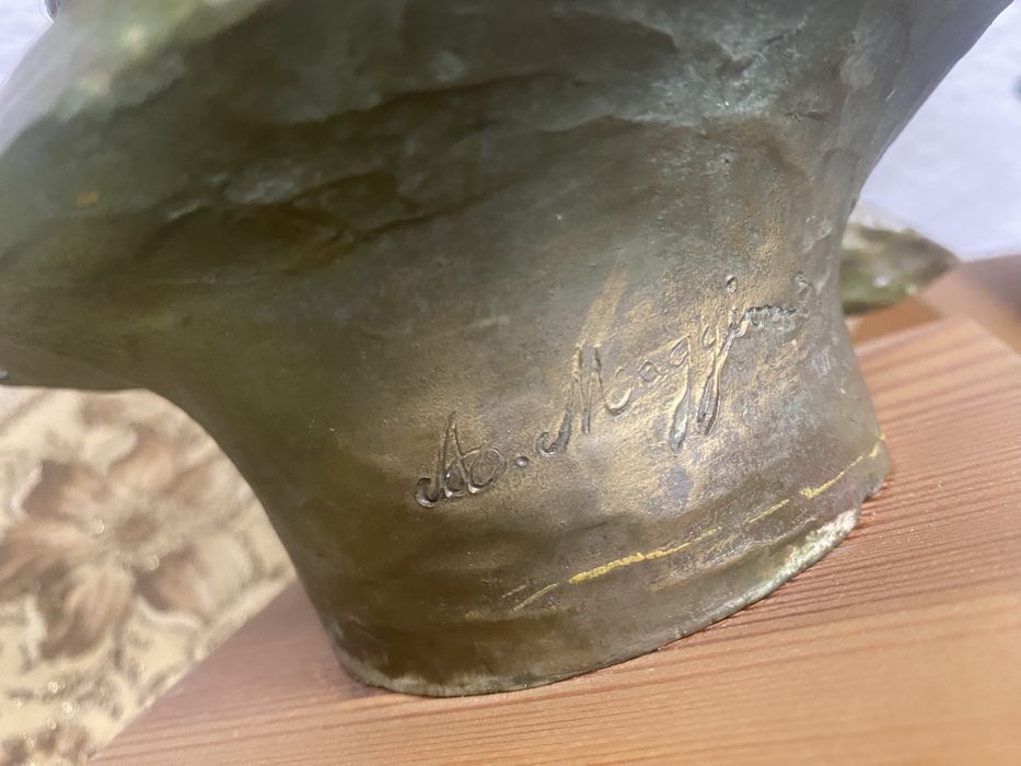 Порцеланови бюстове 1930 г с патина подпис A Moreau