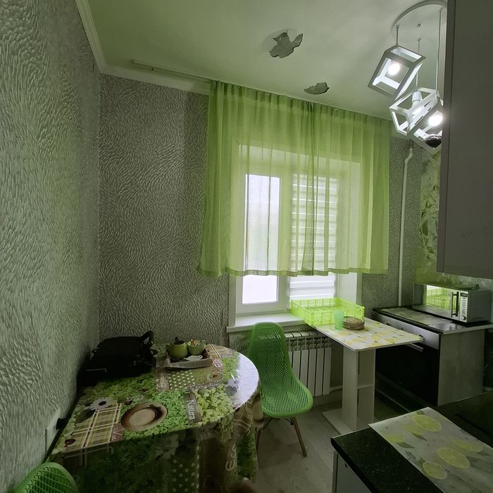 Продам 1 комн.кв, 35 кв.м, 2/5, 8 мкр