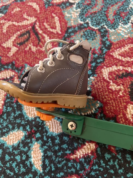 Аяк ким сатылады