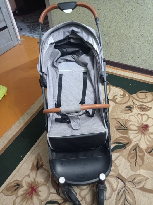 Коляска легкая СРОЧНо