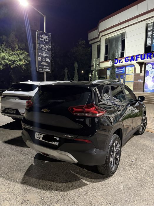 Tracker Premier 2023yil 33.000km Toza ideal
