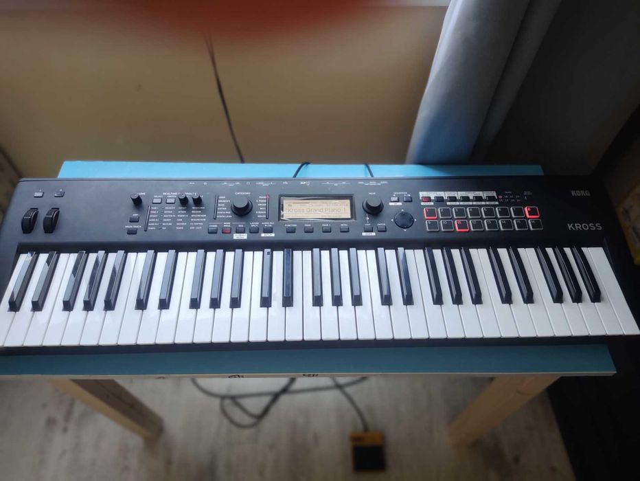 Sintetizator Clape Orga Korg Kross 2
