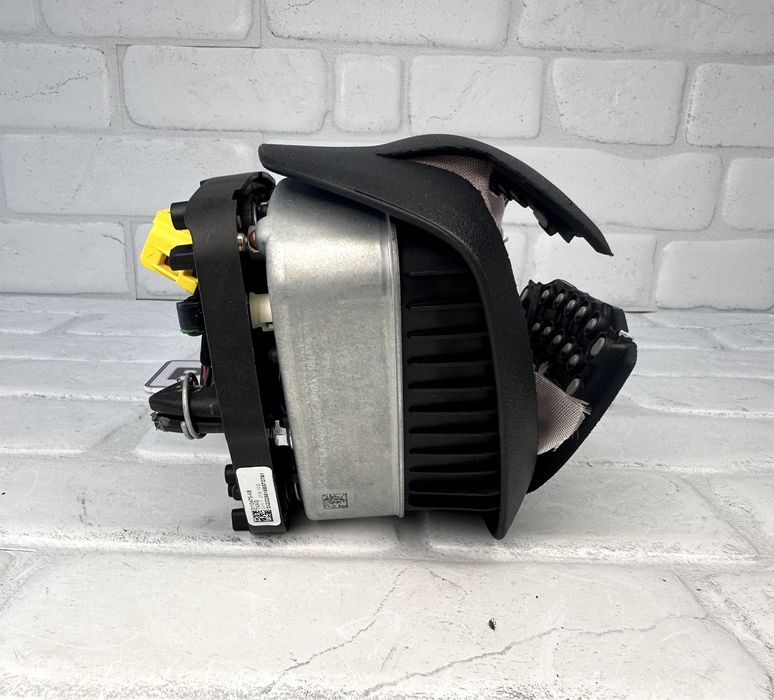 Airbag волан гръмнал AUDI A6 A7 A8 4N0880201K