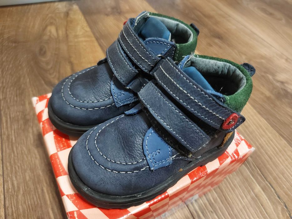 Ghete pentru copii ,nr.20 ,piele naturala