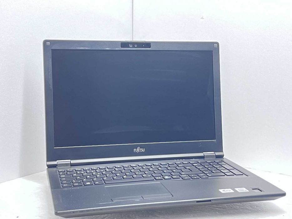 Реновиран лаптоп Fujitsu LIFEBOOK E5510 15.6 i3-10110U 8GB 260GB