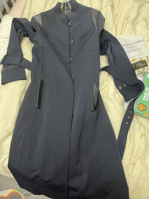 Продам плащ черный