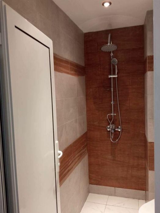 Дава се под наем Двустаен апартамент в Бургас, Център - 60 кв.м за 408 € - Снимка #6