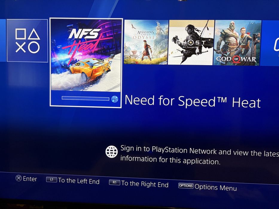 PS4 Pro 1TB controller 3 jocuri