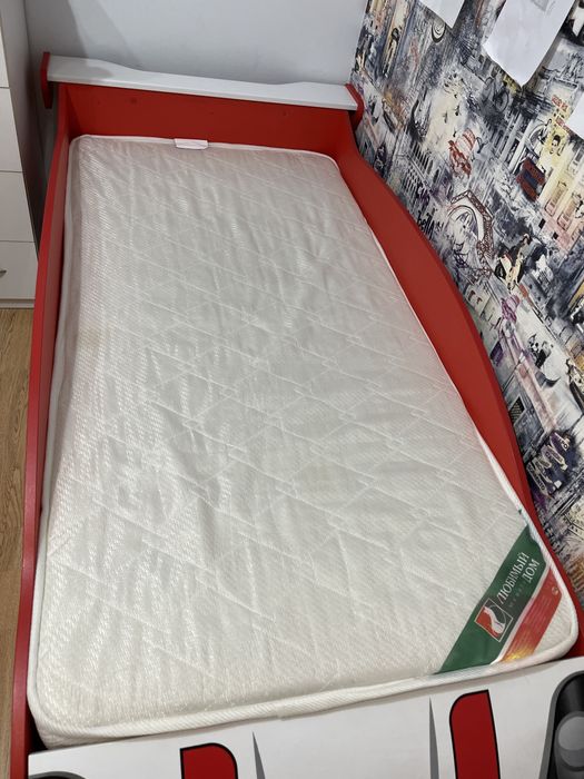 Кровать машинка детская