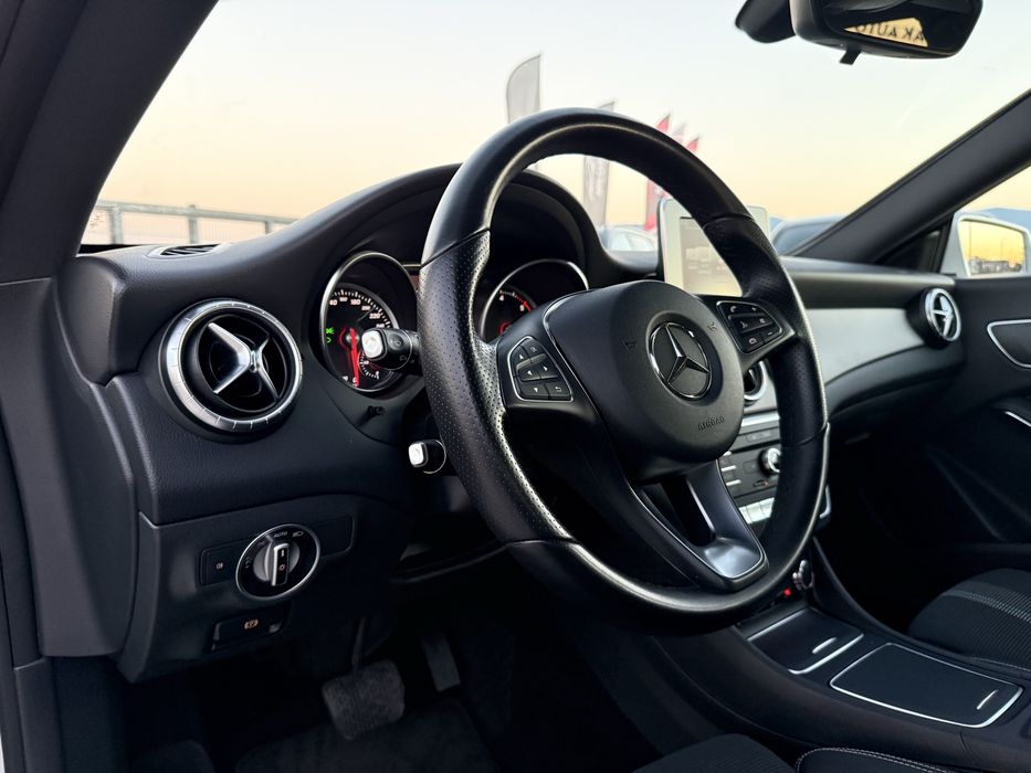 Mercedes-Benz CLA 250 D* 2017г* 212.000КМ* 1ви Собственик* Сервизна История*