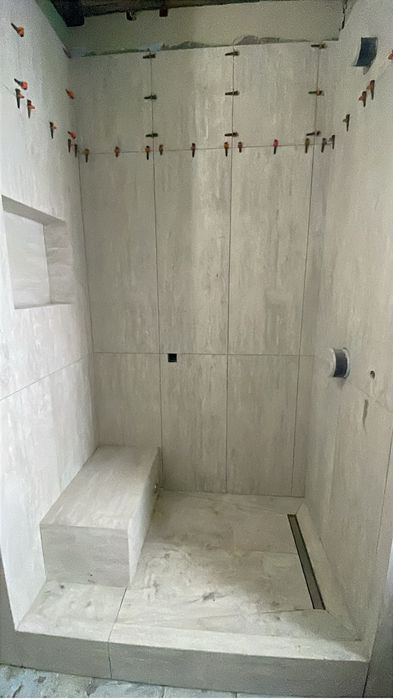 Кафельщик, плиточник, профессионал