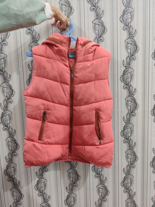 Хаммасини 10000 сумдан бервораман. Отдам всё по 10000сум