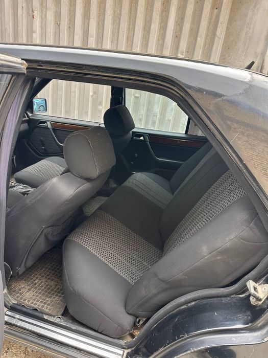 Mersedes bens w124