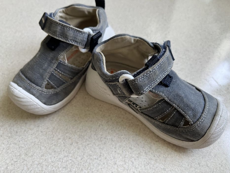 Детская обувь. Сандали, макасы, сапоги 18/19/20/21/22 б/у