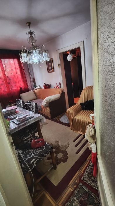 Vand apartament 3 camere | Borsecului 12