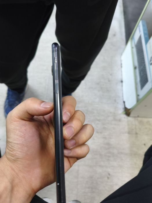 Продаи Iphone 7+