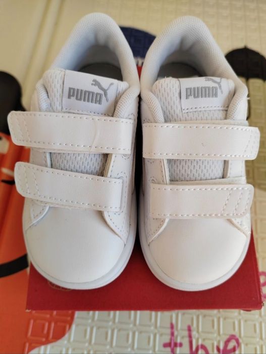Vând adidași Puma Marimea 22