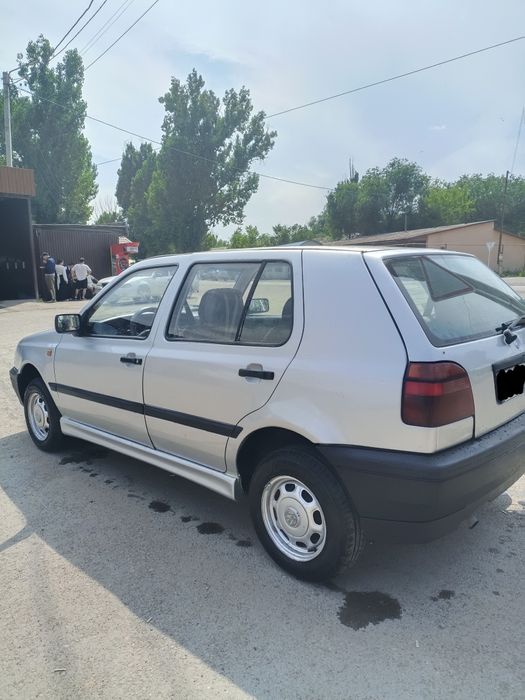 Продается Volkswagen Golf 3 1993 год