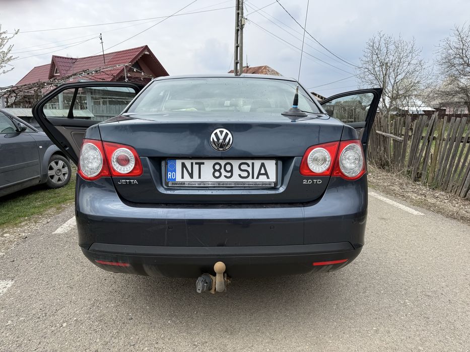 VW Jetta 2010 2.0 TDI