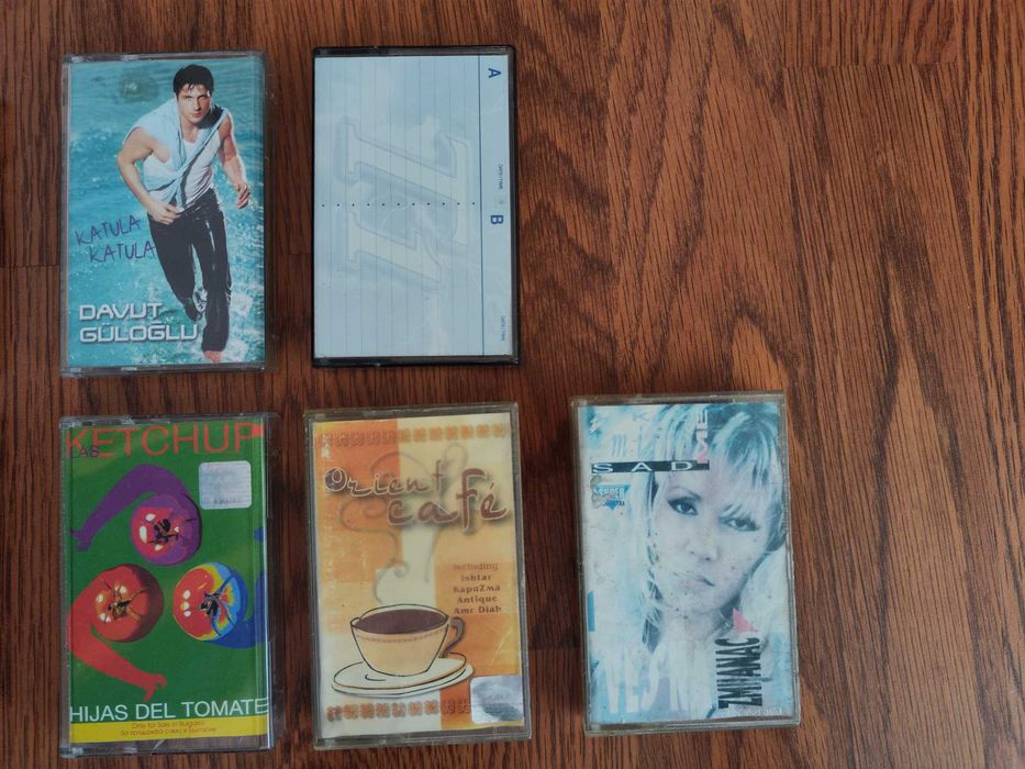 Аудиокасети с музика Planeta Payner, Vesna Zmijanac и Тодор Колев