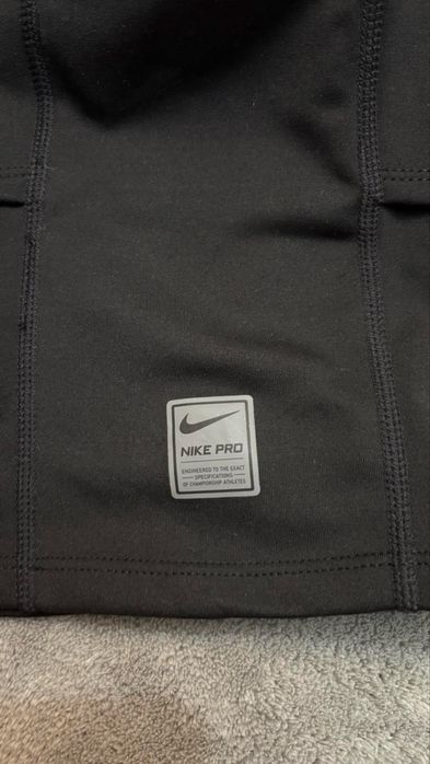 Маска Nike Pro Therma-FIT Hood - Чисто Нова