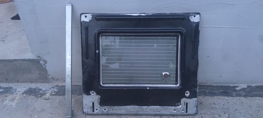 Ușă și balamale pentru aragaz Metalica Oradea