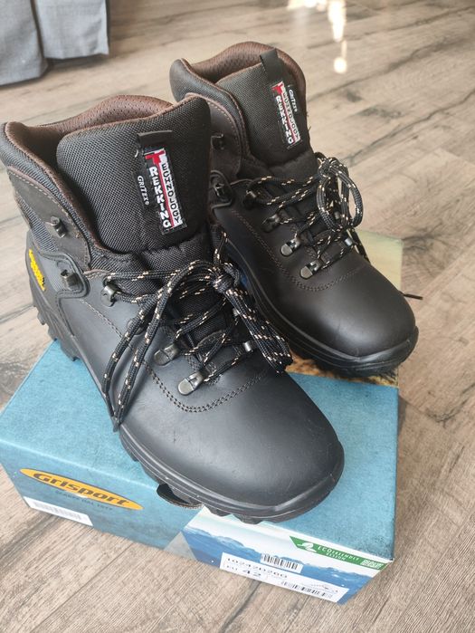 Туристически обувки