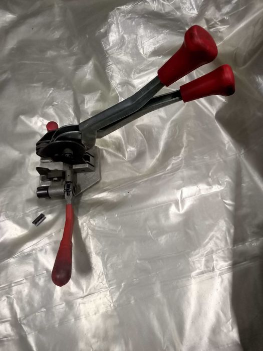 Ручной инструмент для упаковки