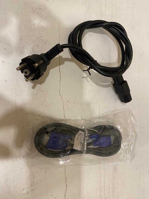 Монитор SAMSUNG SyncMaster 943N, диагональ 19