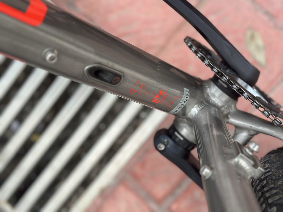 Carver Strict 800 27.5