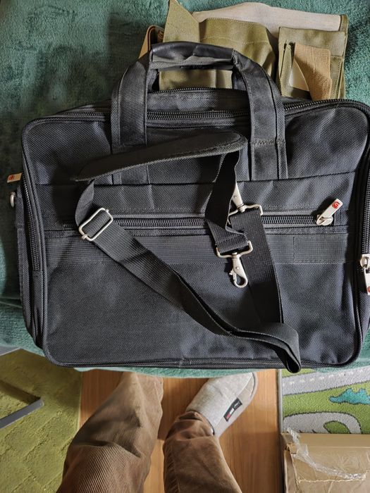 Geanta laptop nouă nefolosita