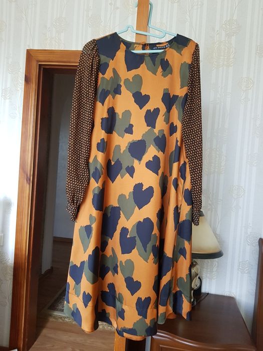 Продам платья вечерние