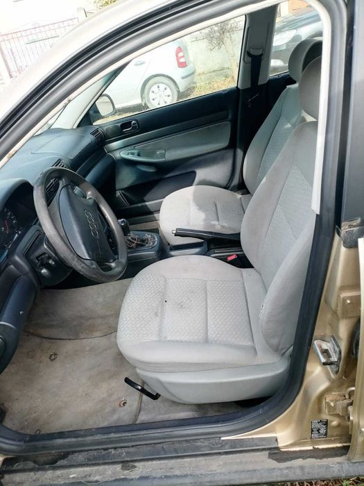 Vand Audi A4 benzina