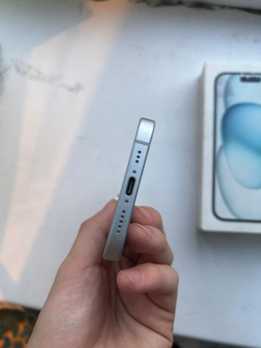 Iphone 15   128gb