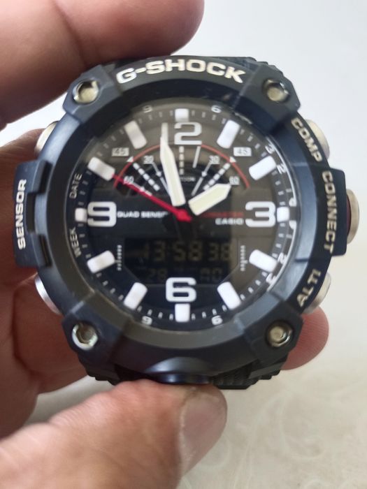 Продам массажёр и наручные часы.