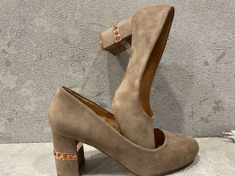 Туфли на каблуке красивые